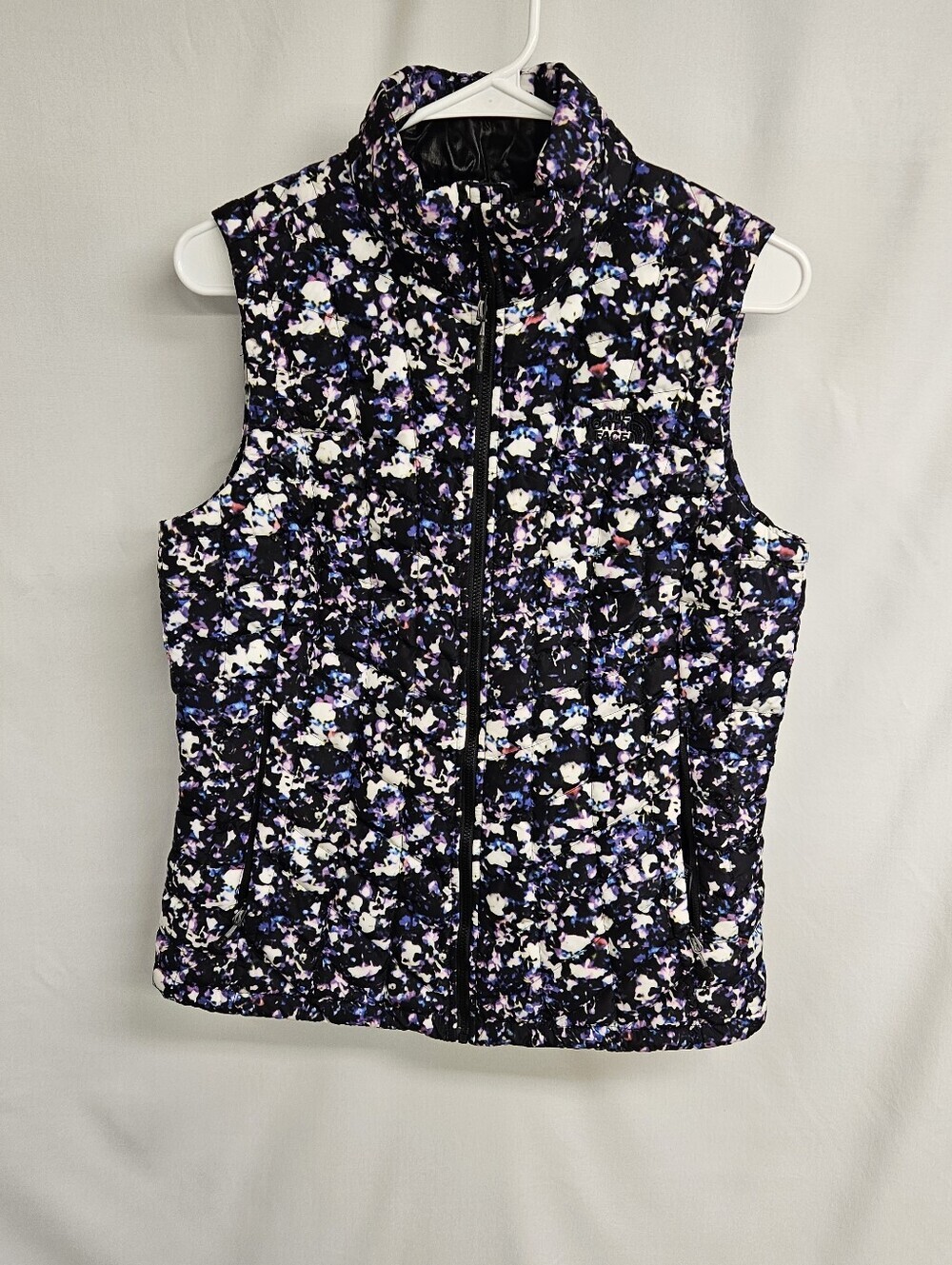 THE NORTH FACE Thermoball Women's Vest  Black Floral Crystal Size Small